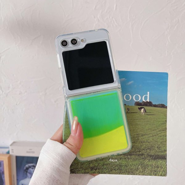Z Flip 5 Case with Flowing Quicksand - Image 10